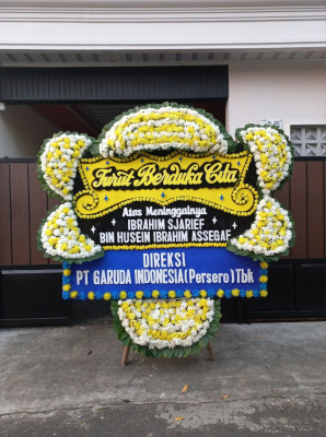 Papan Bunga Duka di Sari Tani